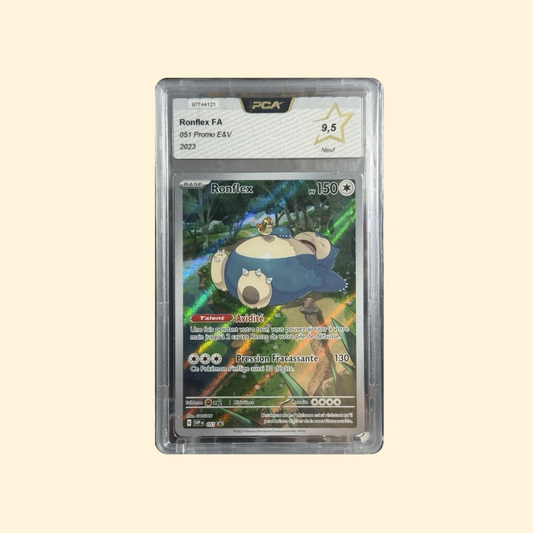 Carte Pokémon Ronflex SVP 051 – Promo Écarlate &amp; Violet – PCA 9.5